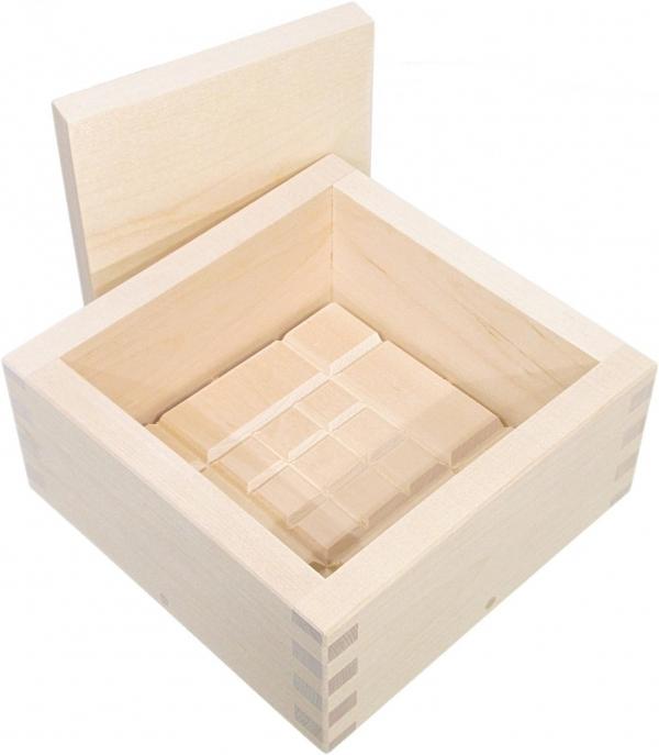Pinetta_puinen_juustomuotti_18x18cm