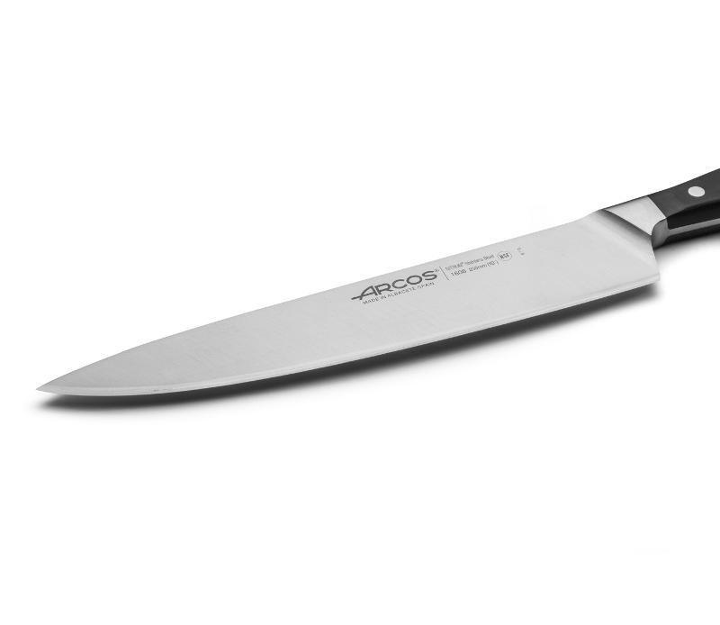 Arcos_Manhattan_taottu_kokkiveitsi_25cm
