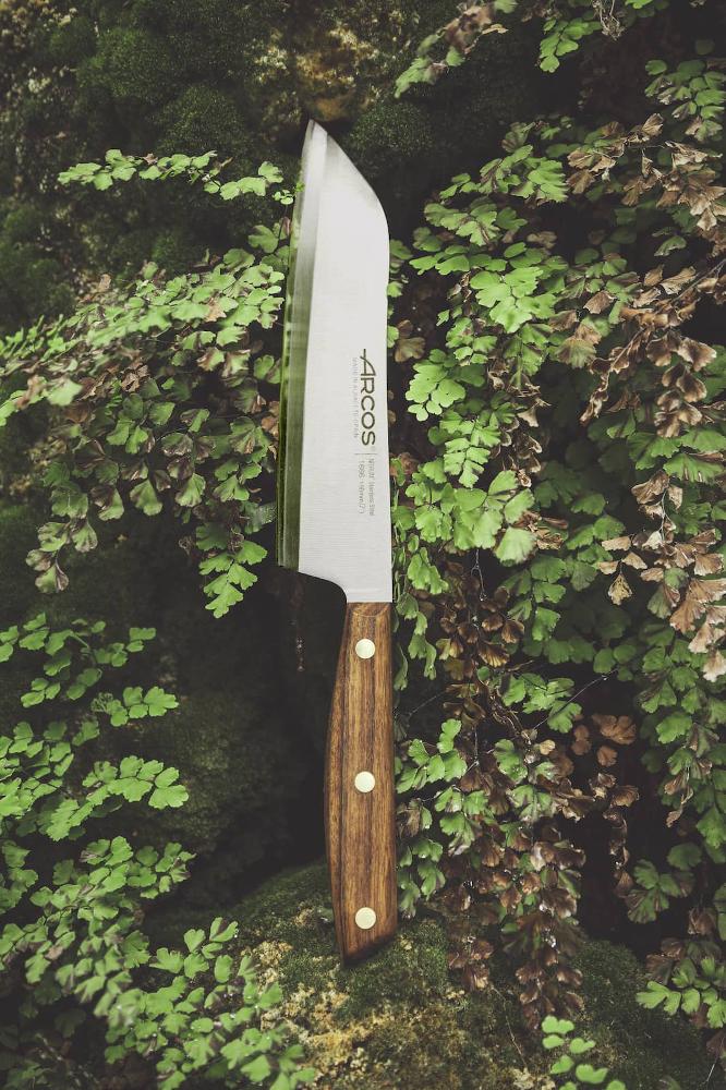 Arcos_N_rdika_santoku_kokkiveitsi_19cm
