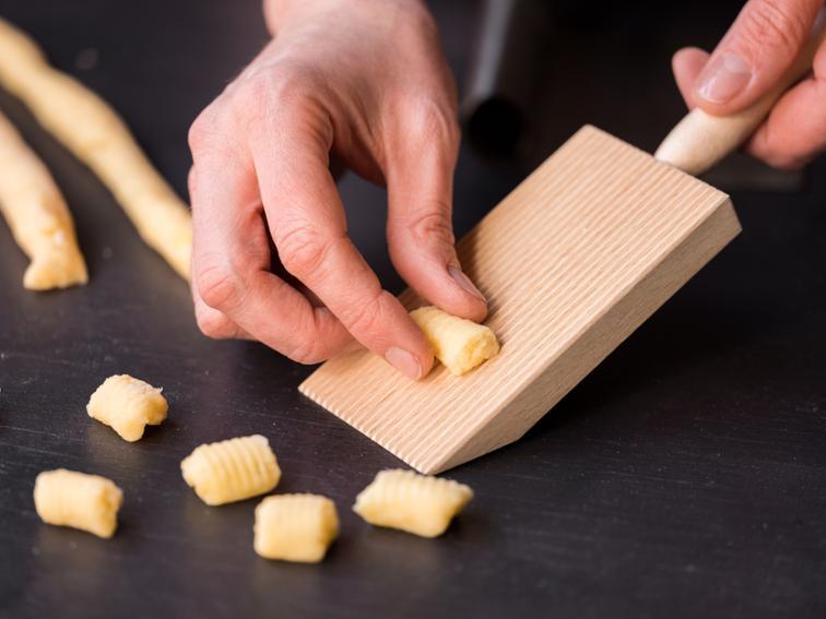 Puinen_Gnocchi_lauta